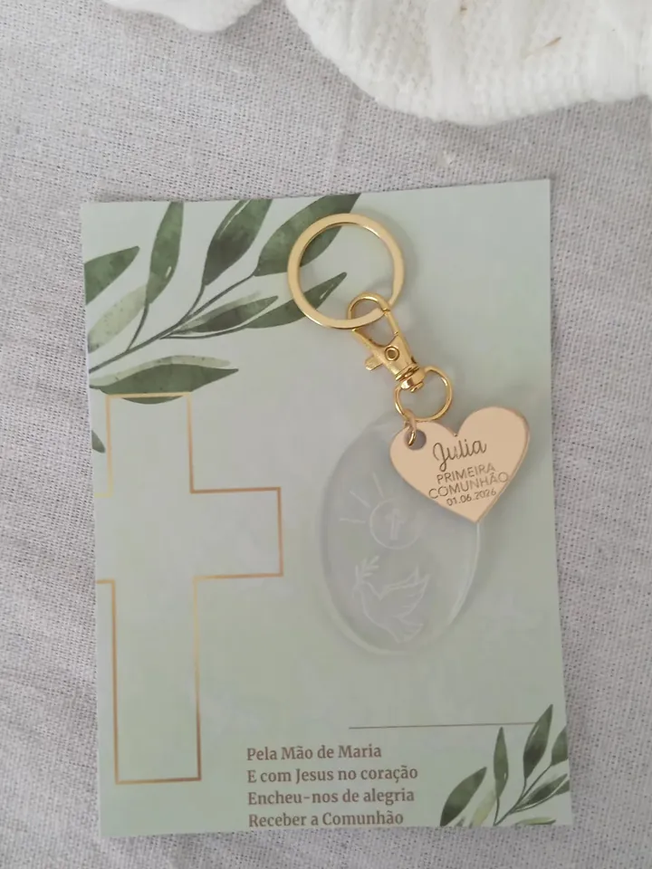 Porta-chaves em acrílico dourado e transparente, para a Primeira Comunhão