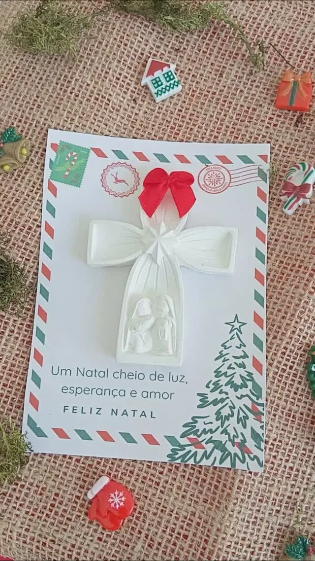 Postal de Natal com um pendente em gesso perfumado